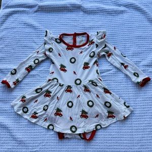Kyte Baby long sleeve twirl bodysuit dress. Size: 18-24 months. Color: Wreath